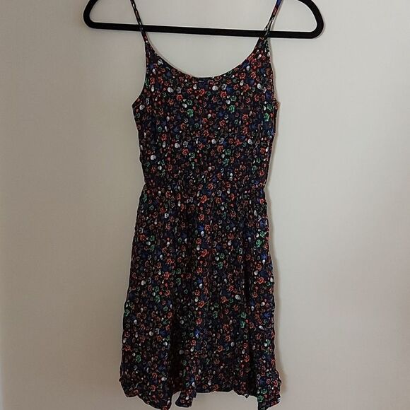 H&M skull & Rose Rayon dress sz. 4 - Picture 1 of 7